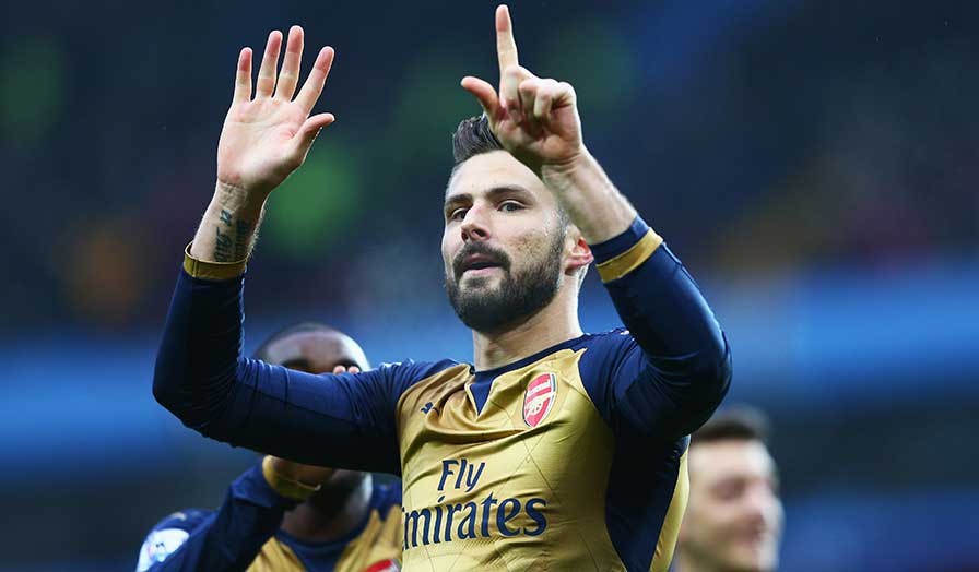 Giroud celebrates