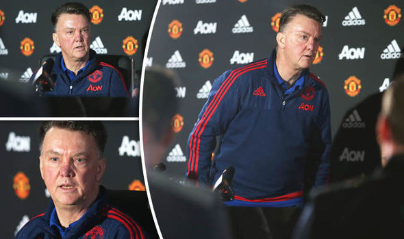 Van Gaal leaves press conference