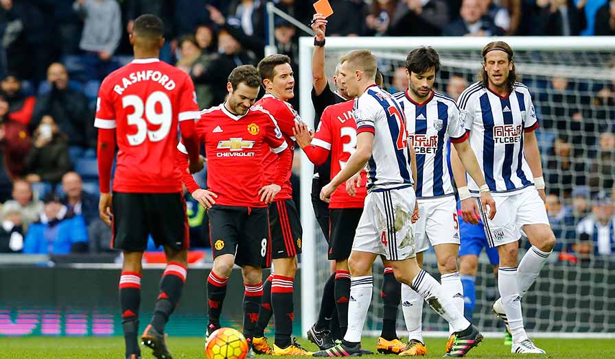 juan mata red card