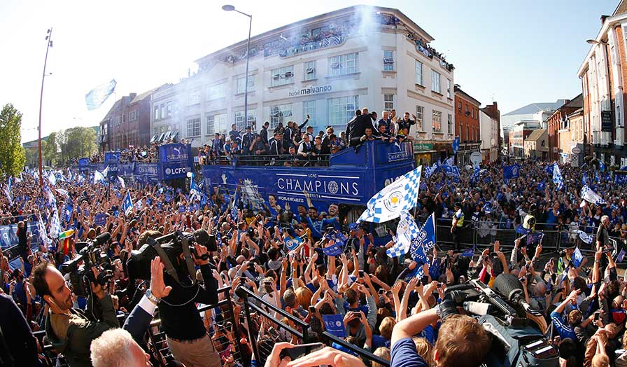 leicester city trophy parade 8