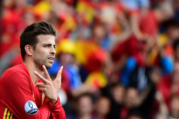 pique celebrates