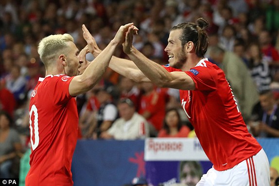 wales celebrate