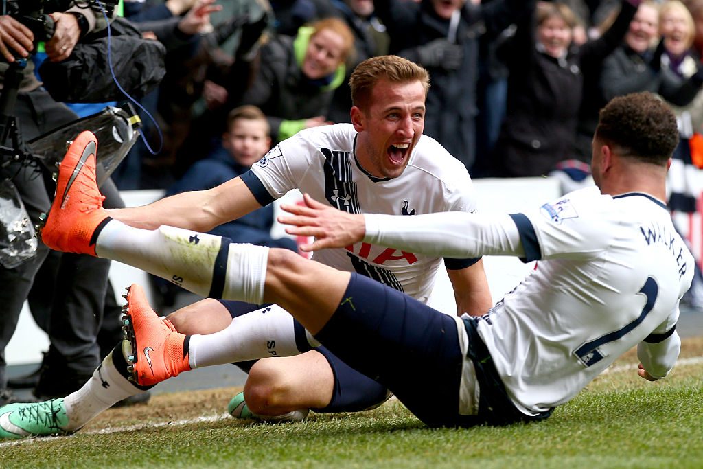 LONDON, ENGLAND - MARCH 05:  Harry Kane of Tottenham Hotspur celebrates his goal during the Barclays Premier League match between Tottenham Hotspur and Arsenal at White Hart Lane on March 5, 2016 in London, England.  (Photo by Clive Rose/Getty Images)